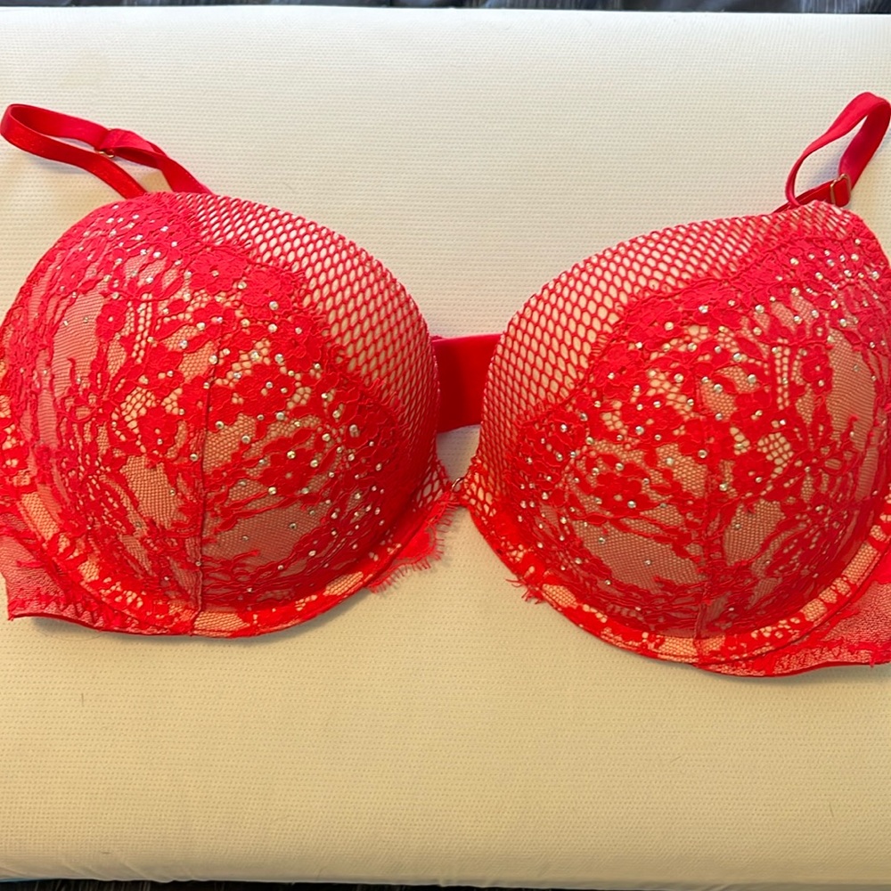 Victoria Secret Very Sexy Push-Up 38C